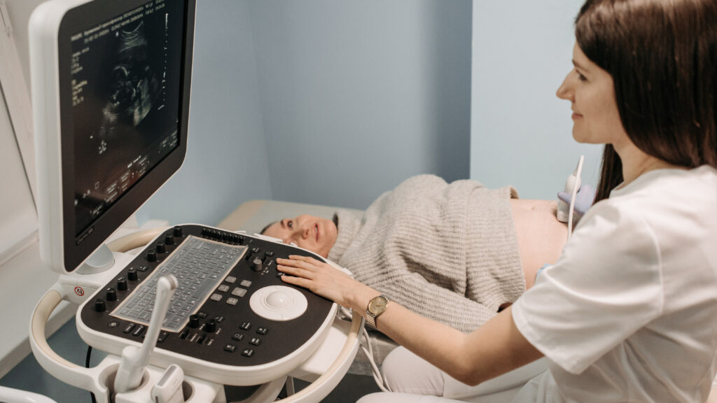 卵管水腫と体外受精(IVF)前処置 ─ なぜ必要?何を選ぶ?